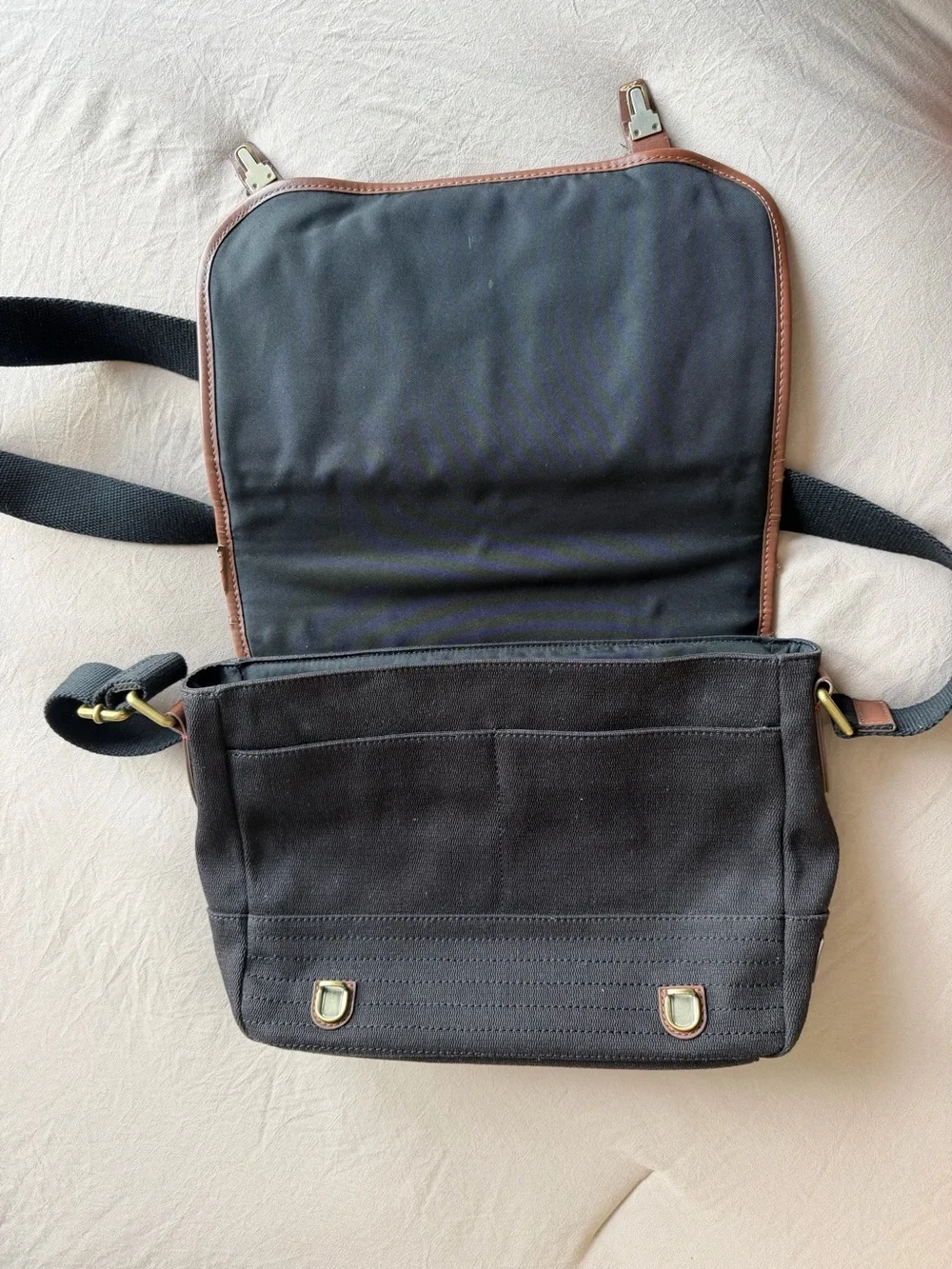 Fossil black brown